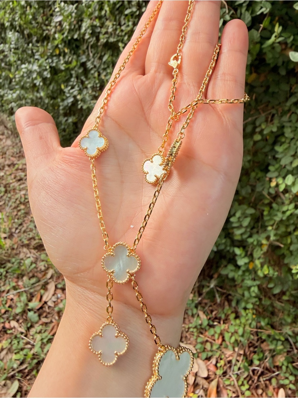 Alhambra inspired Luxury Gold Clover Mother-of-Pearl Station Necklace - White - Picture 4 of 10